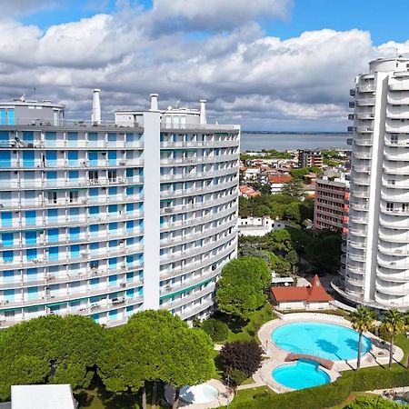 Ferienwohnung Residenza Puerto Do Sol Lignano Sabbiadoro Exterior foto