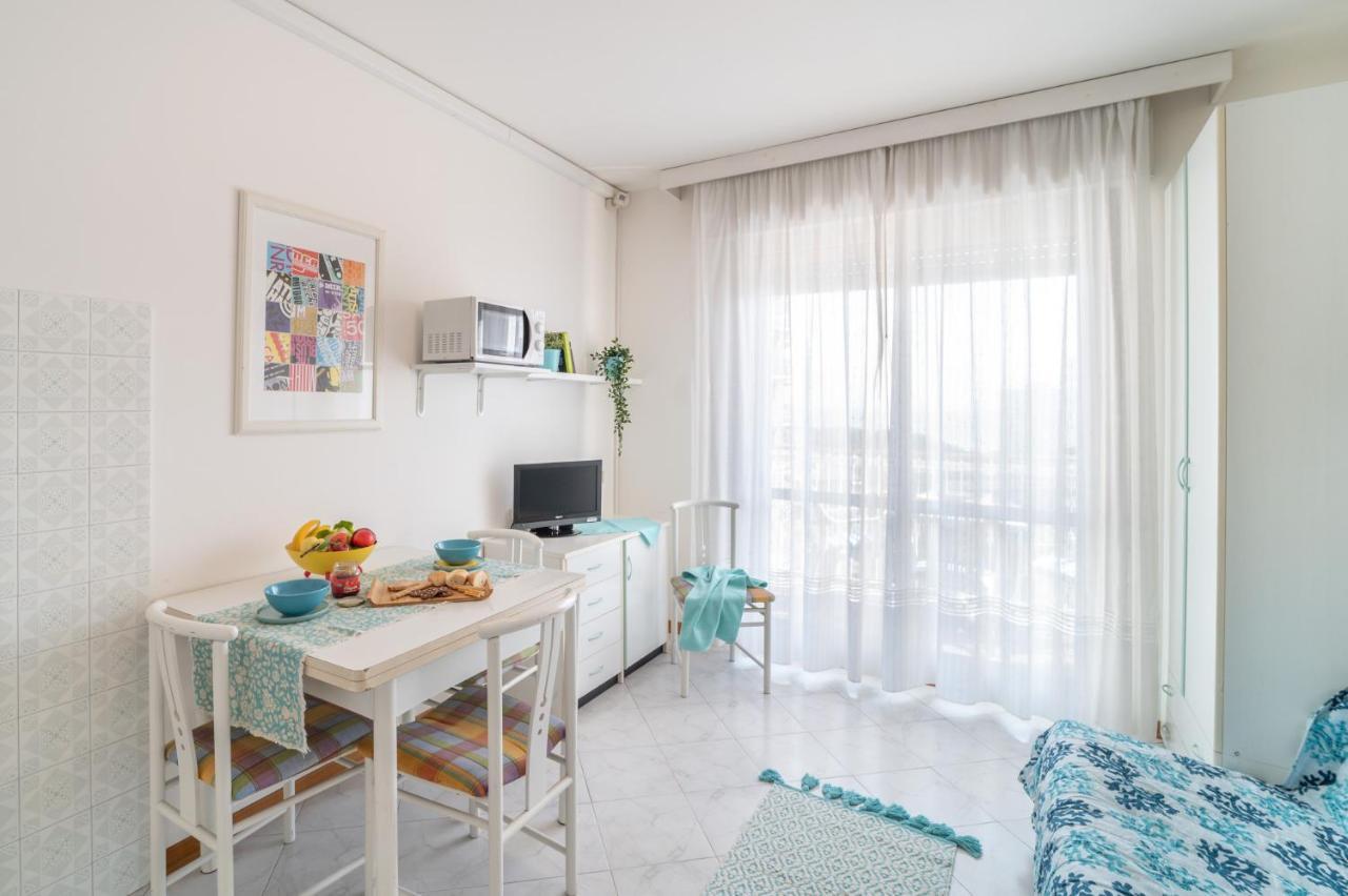 Ferienwohnung Residenza Puerto Do Sol Lignano Sabbiadoro Exterior foto