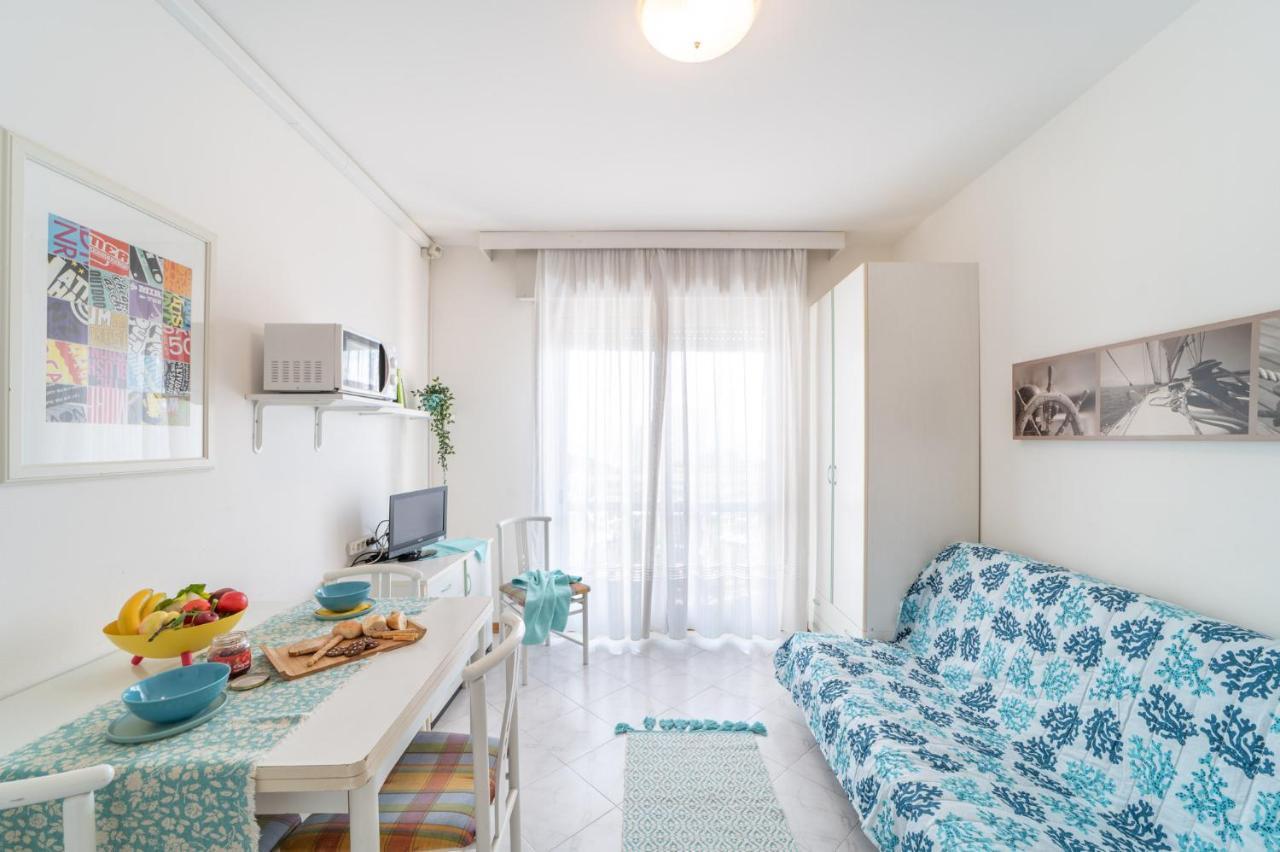Ferienwohnung Residenza Puerto Do Sol Lignano Sabbiadoro Exterior foto