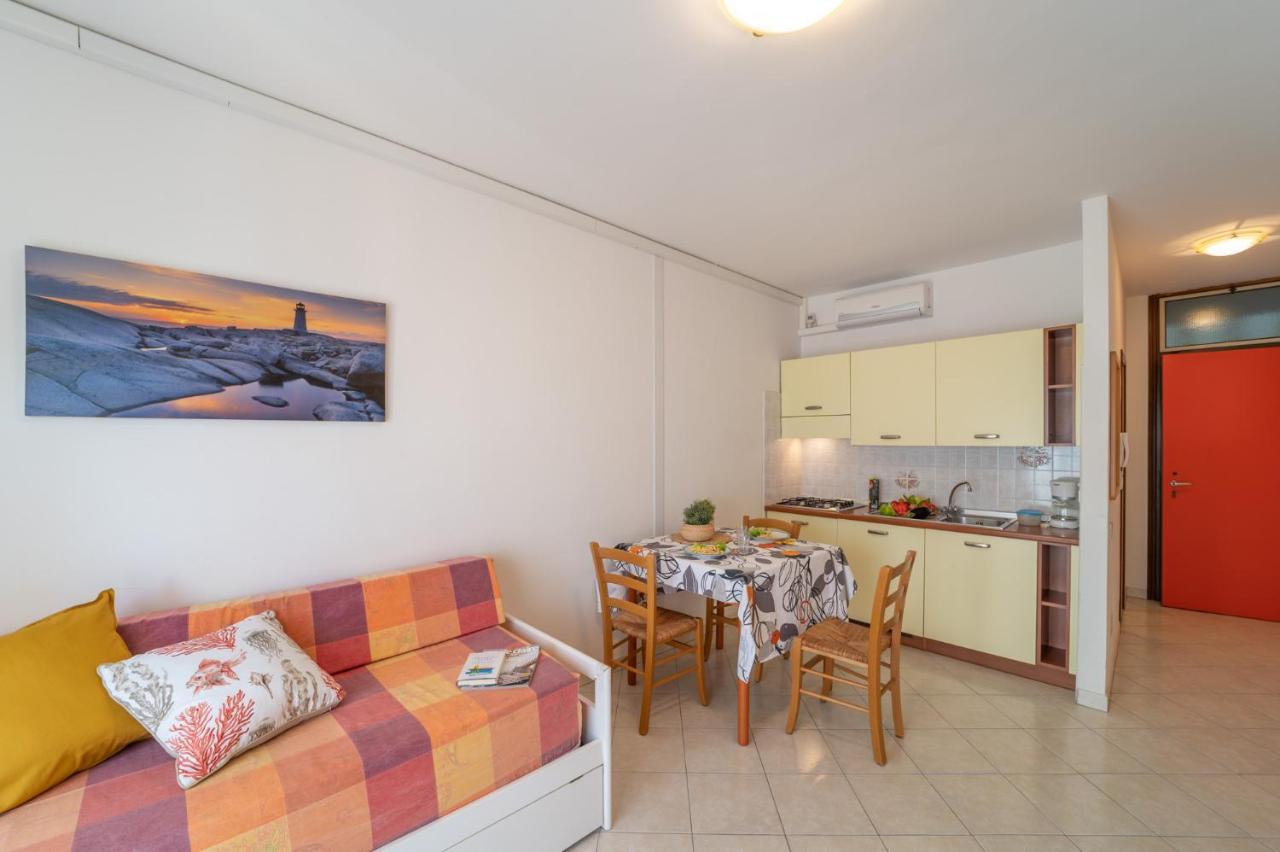 Ferienwohnung Residenza Puerto Do Sol Lignano Sabbiadoro Exterior foto