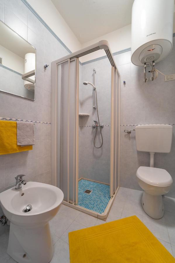 Ferienwohnung Residenza Puerto Do Sol Lignano Sabbiadoro Exterior foto