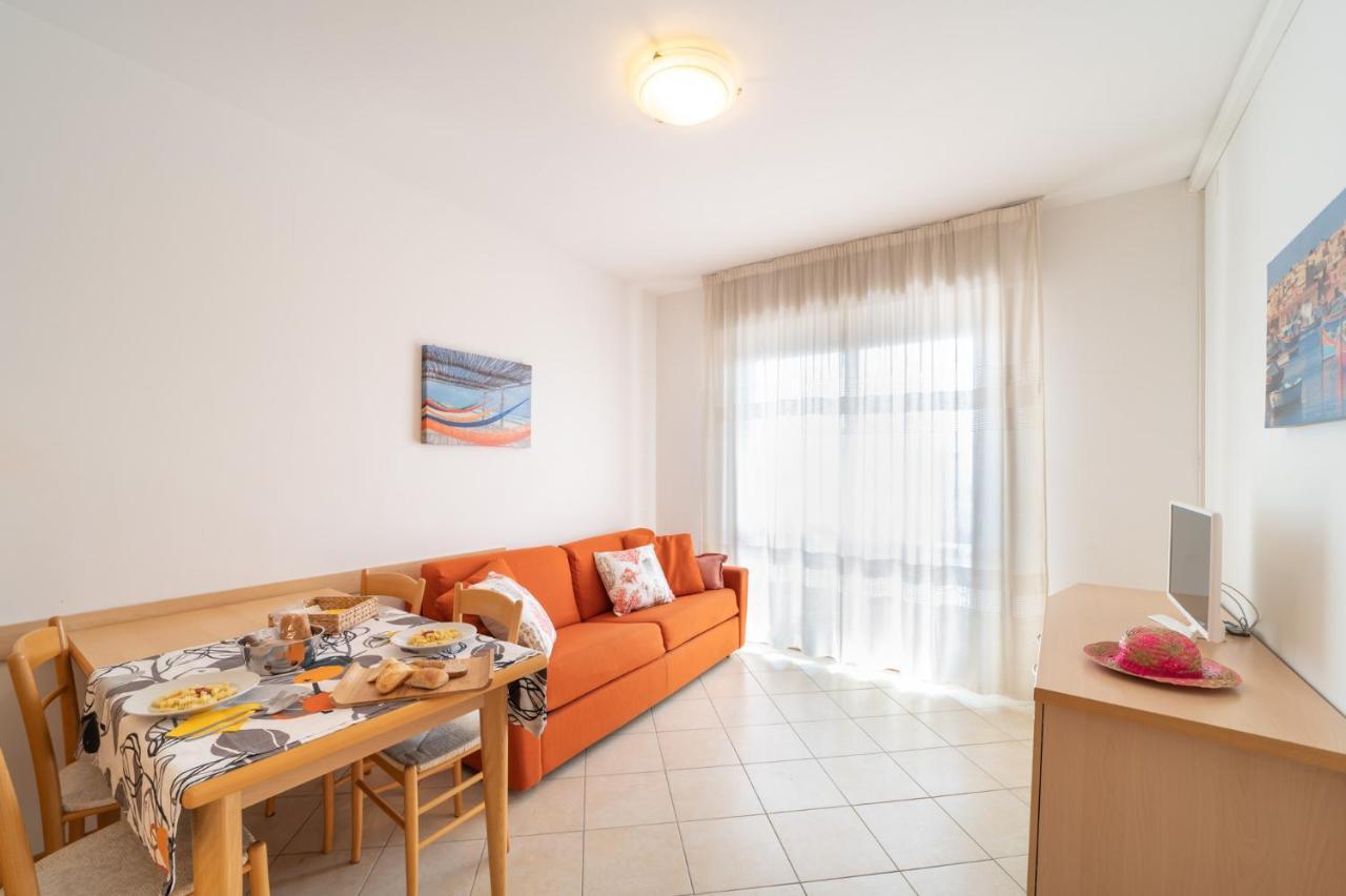 Ferienwohnung Residenza Puerto Do Sol Lignano Sabbiadoro Exterior foto