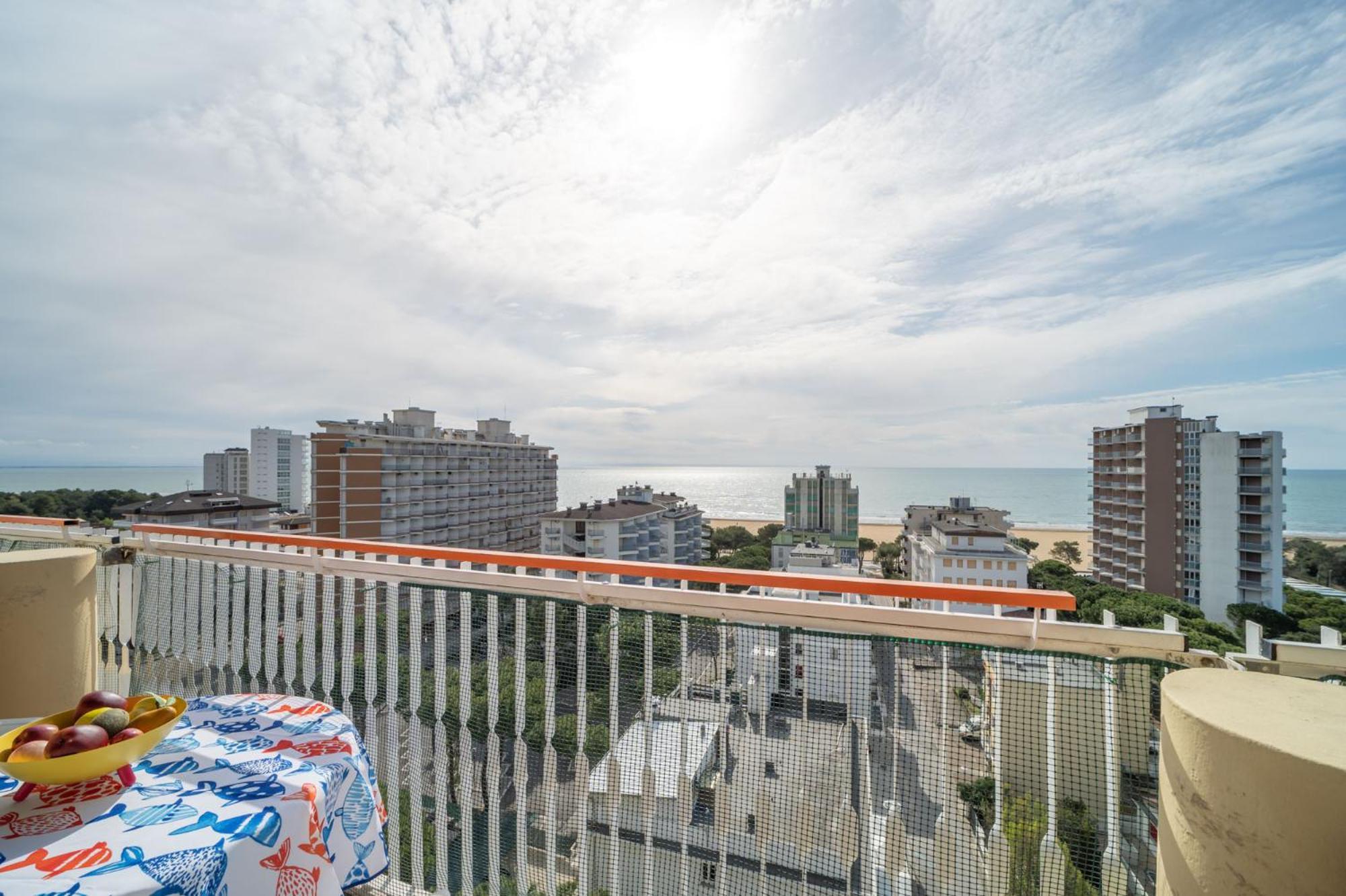 Ferienwohnung Residenza Puerto Do Sol Lignano Sabbiadoro Exterior foto