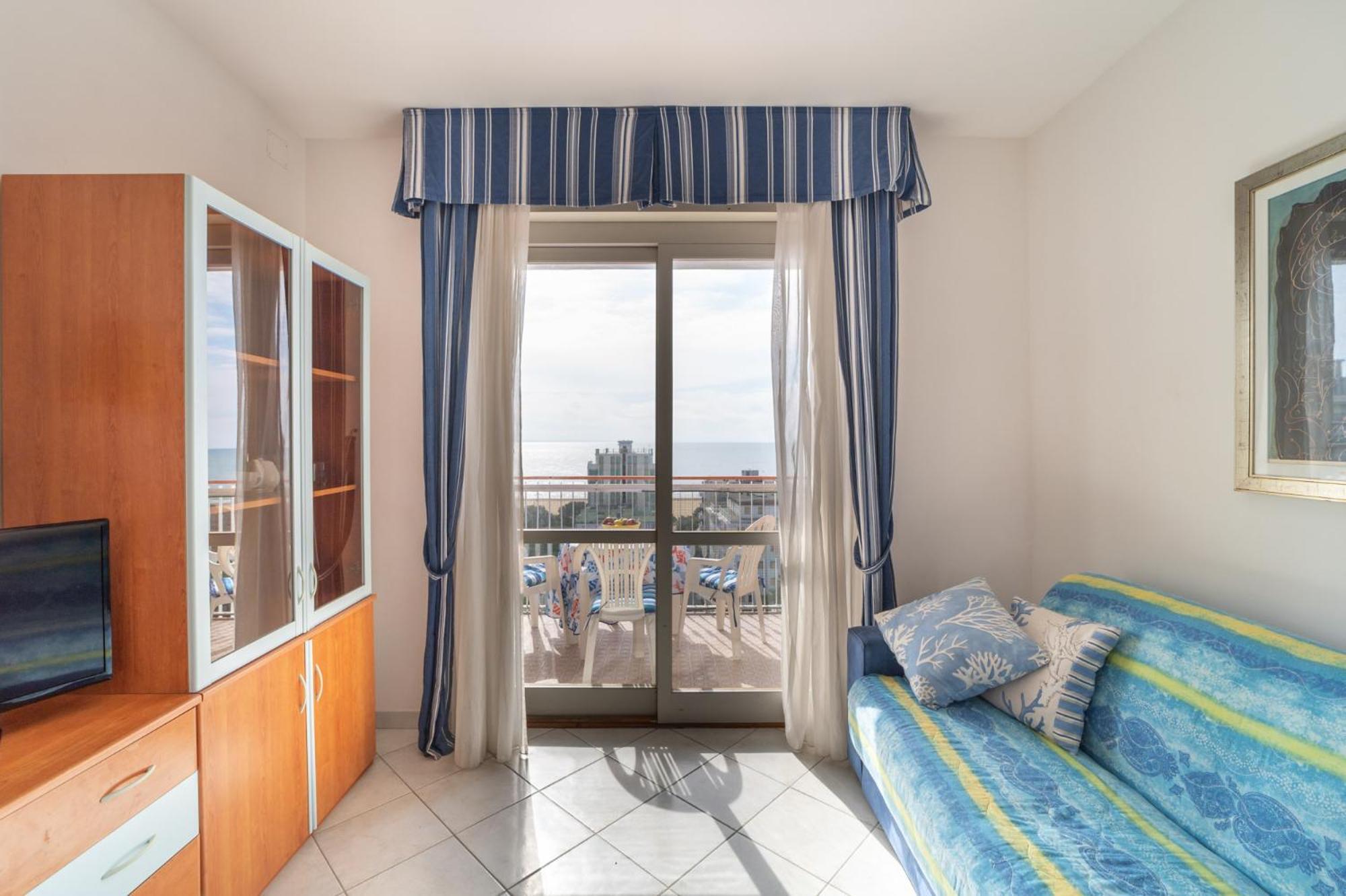Ferienwohnung Residenza Puerto Do Sol Lignano Sabbiadoro Exterior foto