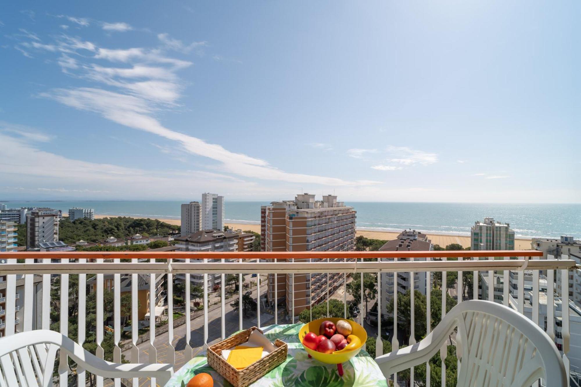 Ferienwohnung Residenza Puerto Do Sol Lignano Sabbiadoro Exterior foto