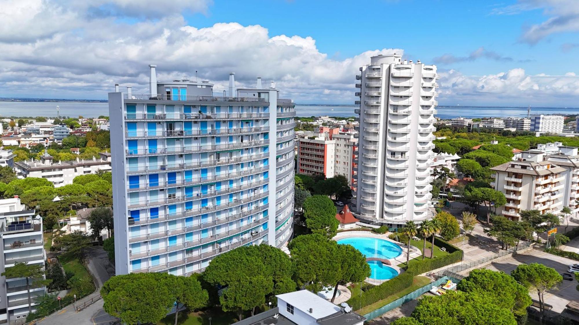 Ferienwohnung Residenza Puerto Do Sol Lignano Sabbiadoro Exterior foto